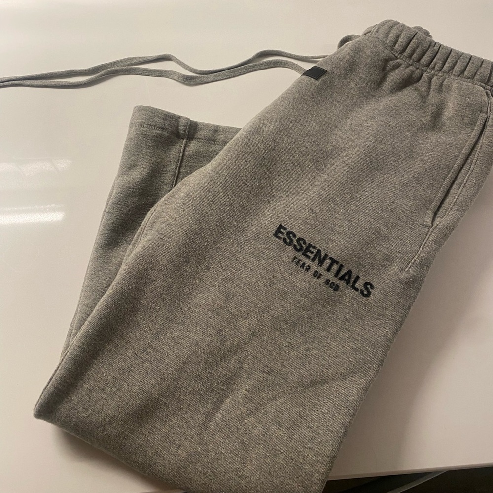 essentials fear of god relaxed sweatpants